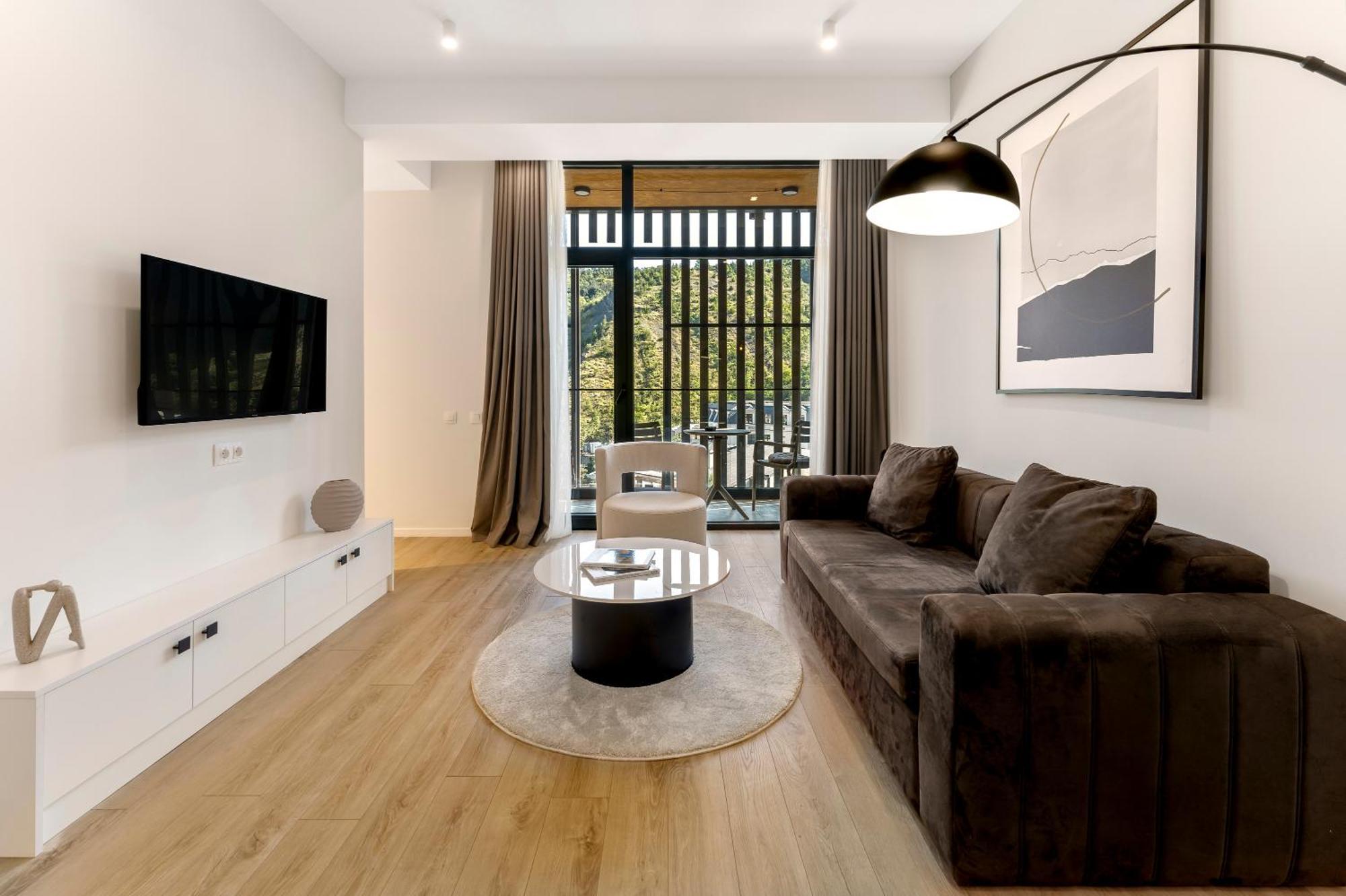 Solridge Apartment *